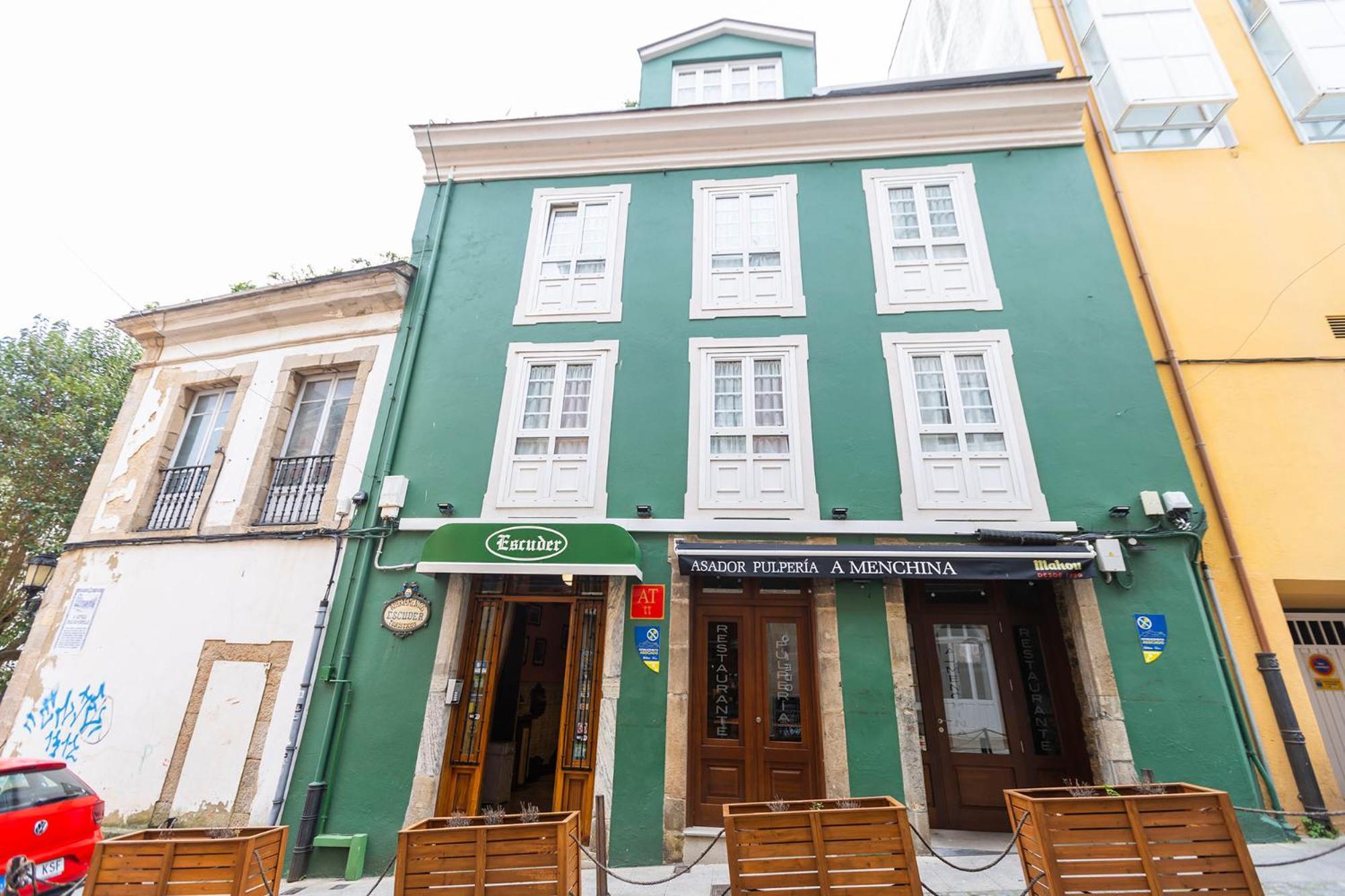 Escuder Apartamentos Turisticos Ribadeo Exteriör bild