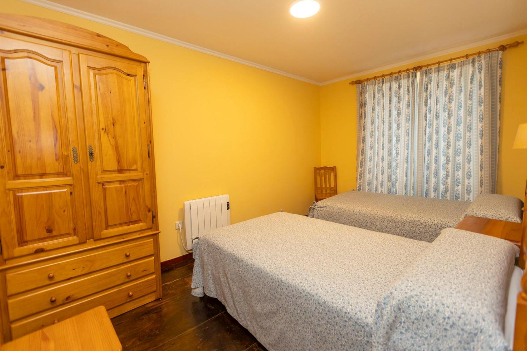 Escuder Apartamentos Turisticos Ribadeo Exteriör bild