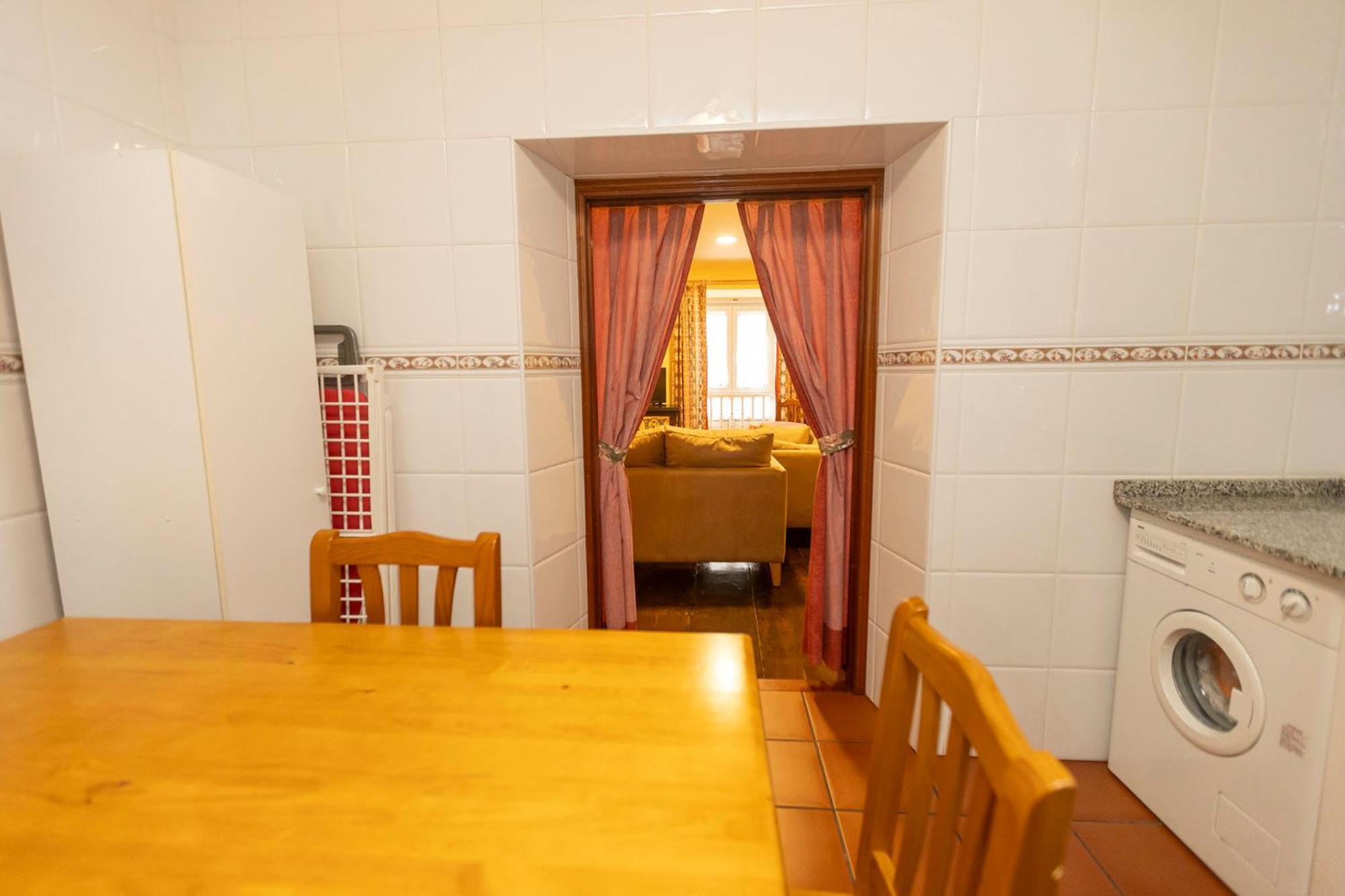 Escuder Apartamentos Turisticos Ribadeo Exteriör bild