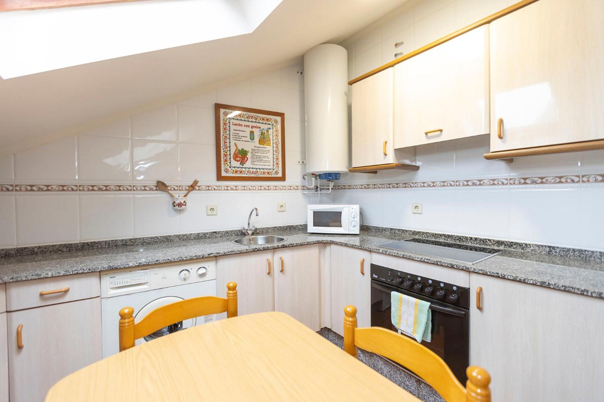 Escuder Apartamentos Turisticos Ribadeo Exteriör bild