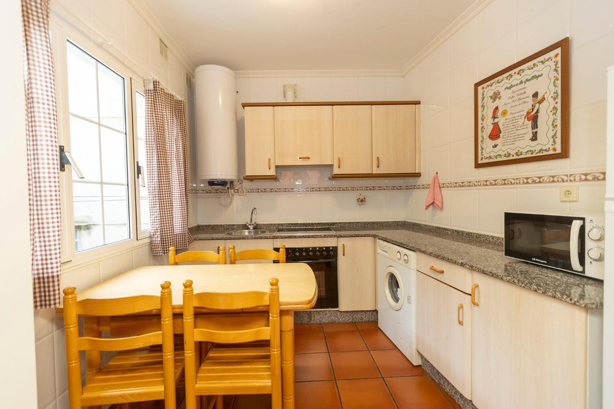 Escuder Apartamentos Turisticos Ribadeo Exteriör bild