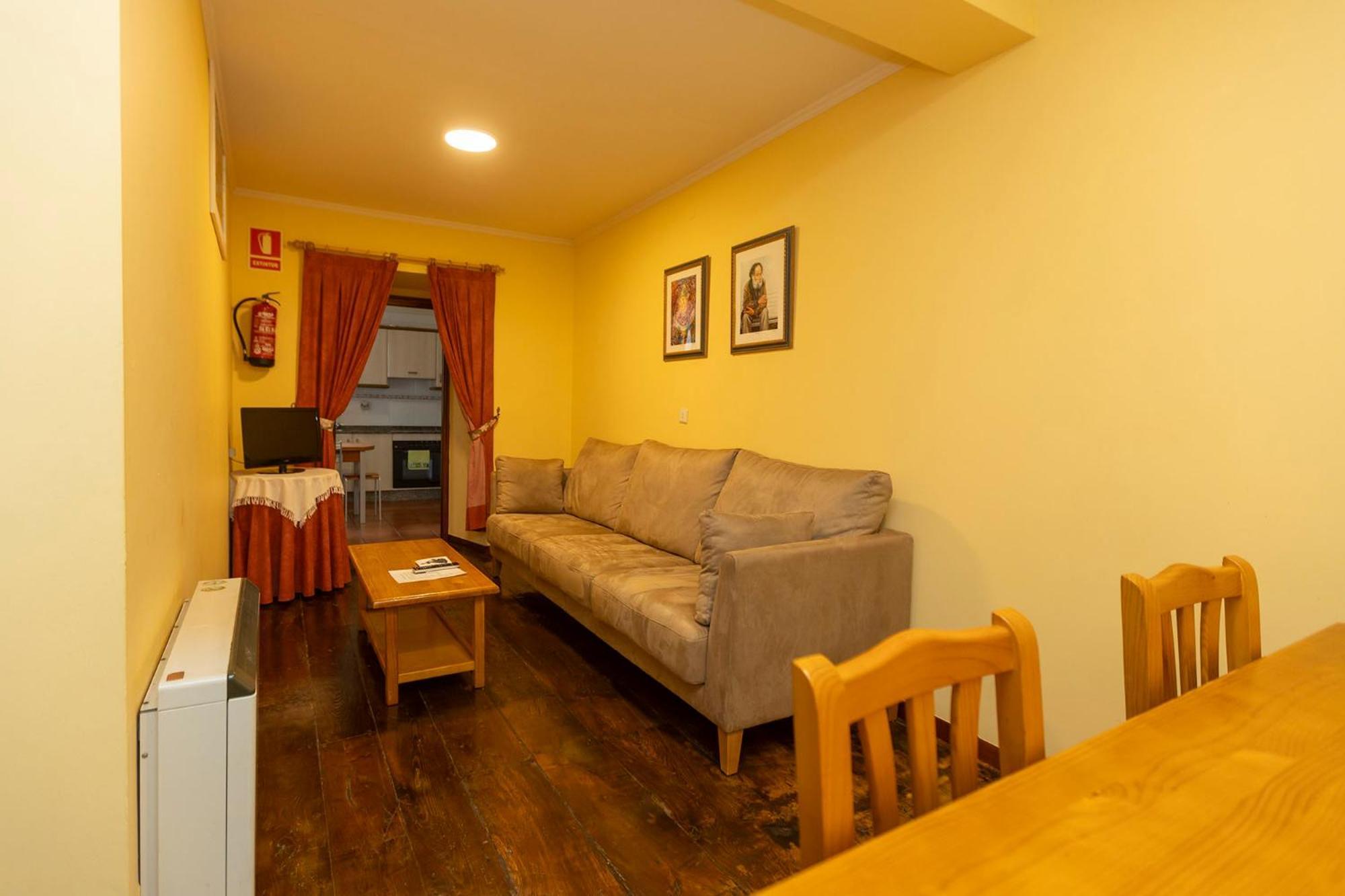 Escuder Apartamentos Turisticos Ribadeo Exteriör bild