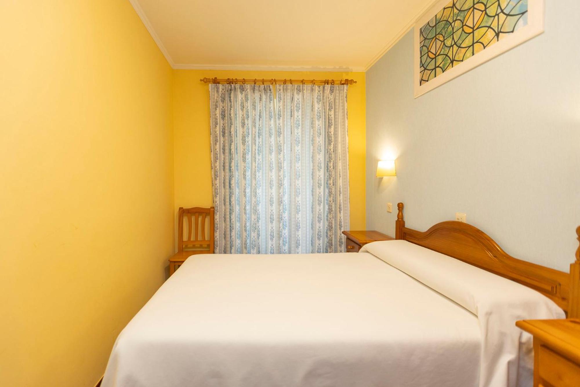 Escuder Apartamentos Turisticos Ribadeo Exteriör bild