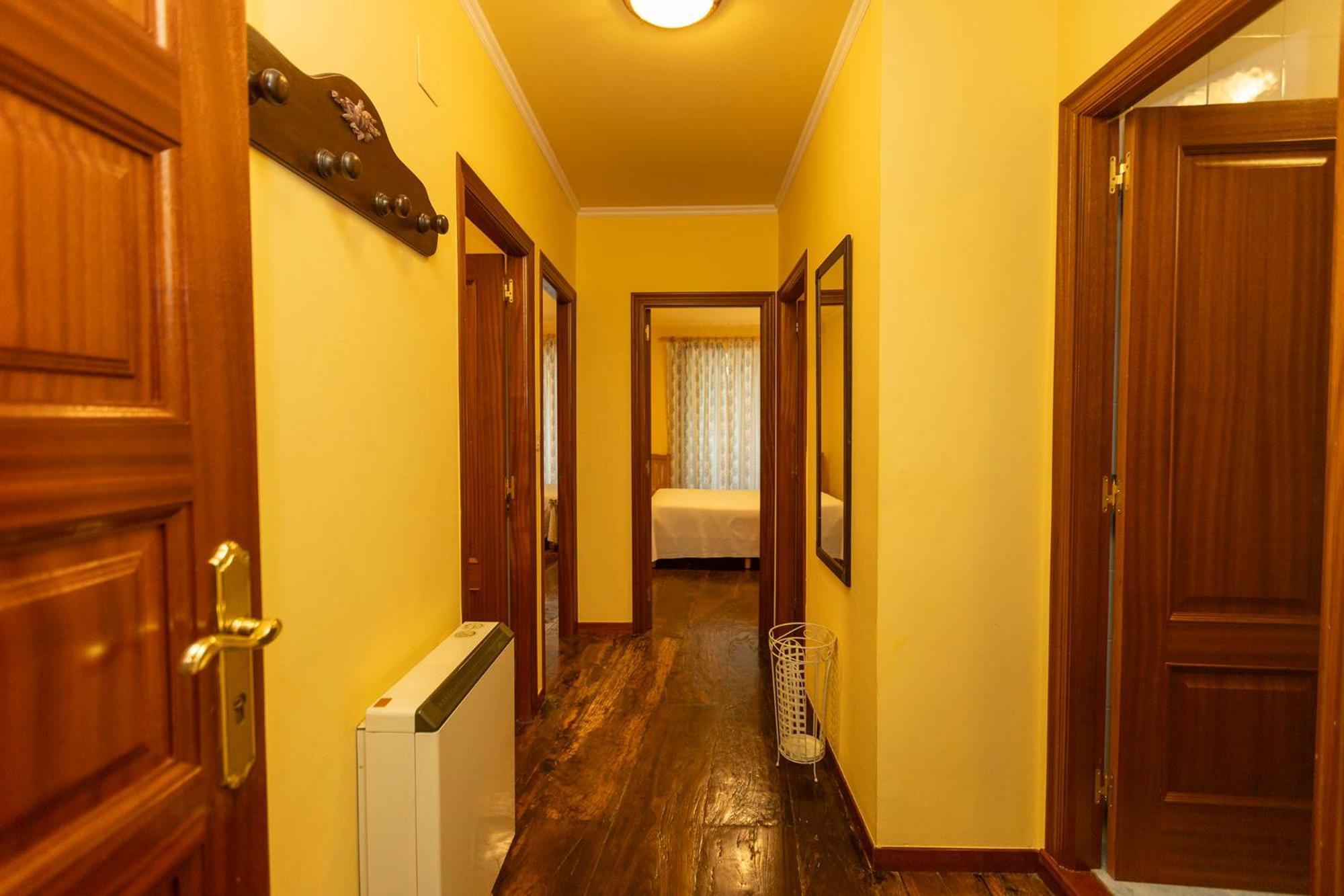 Escuder Apartamentos Turisticos Ribadeo Exteriör bild