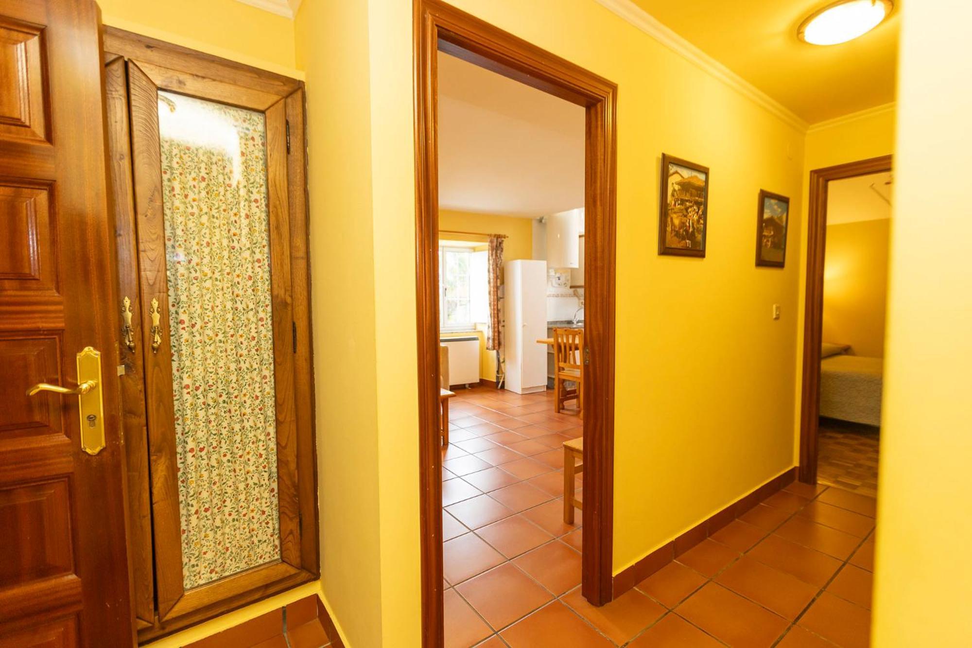 Escuder Apartamentos Turisticos Ribadeo Exteriör bild