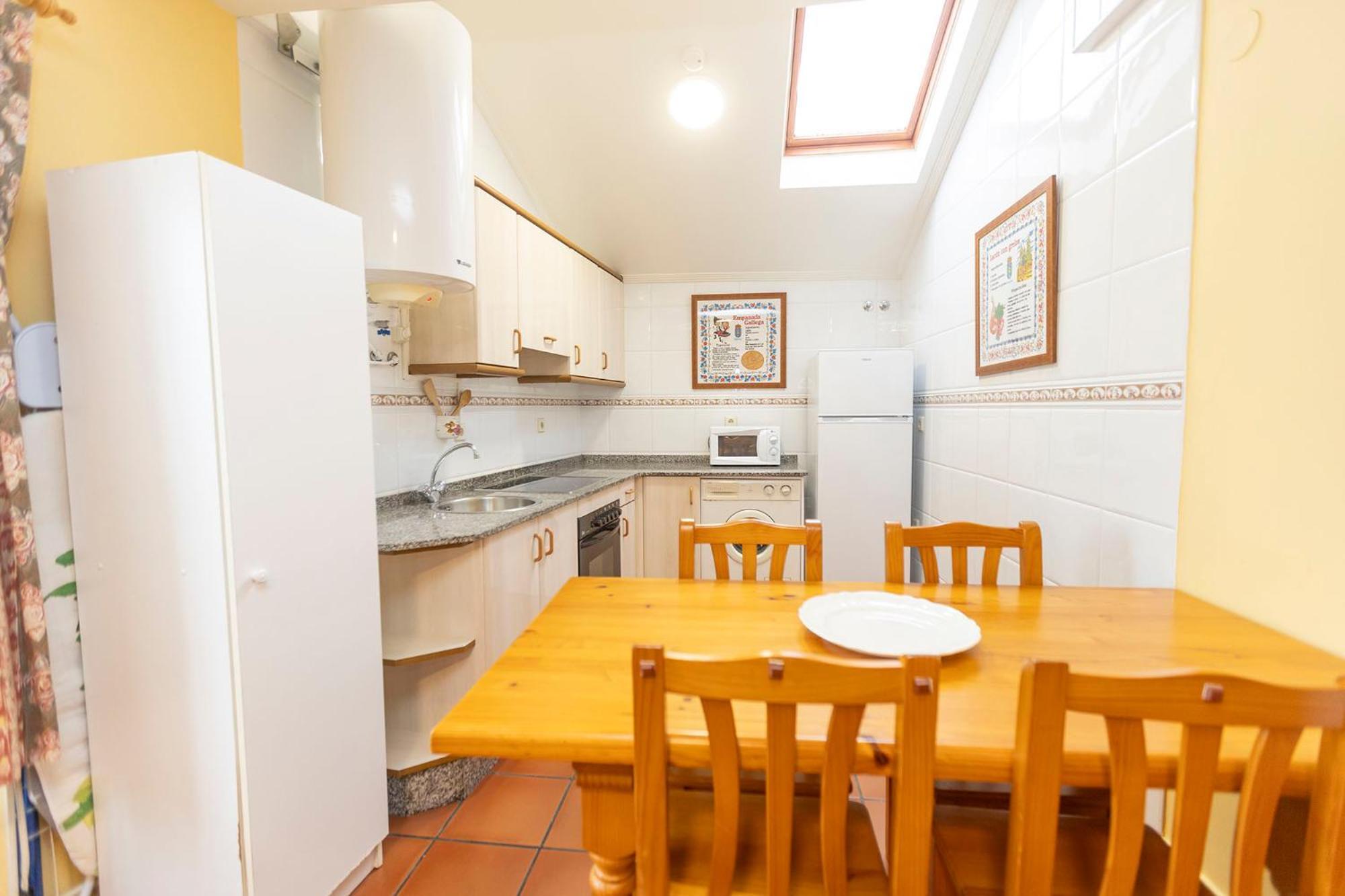 Escuder Apartamentos Turisticos Ribadeo Exteriör bild