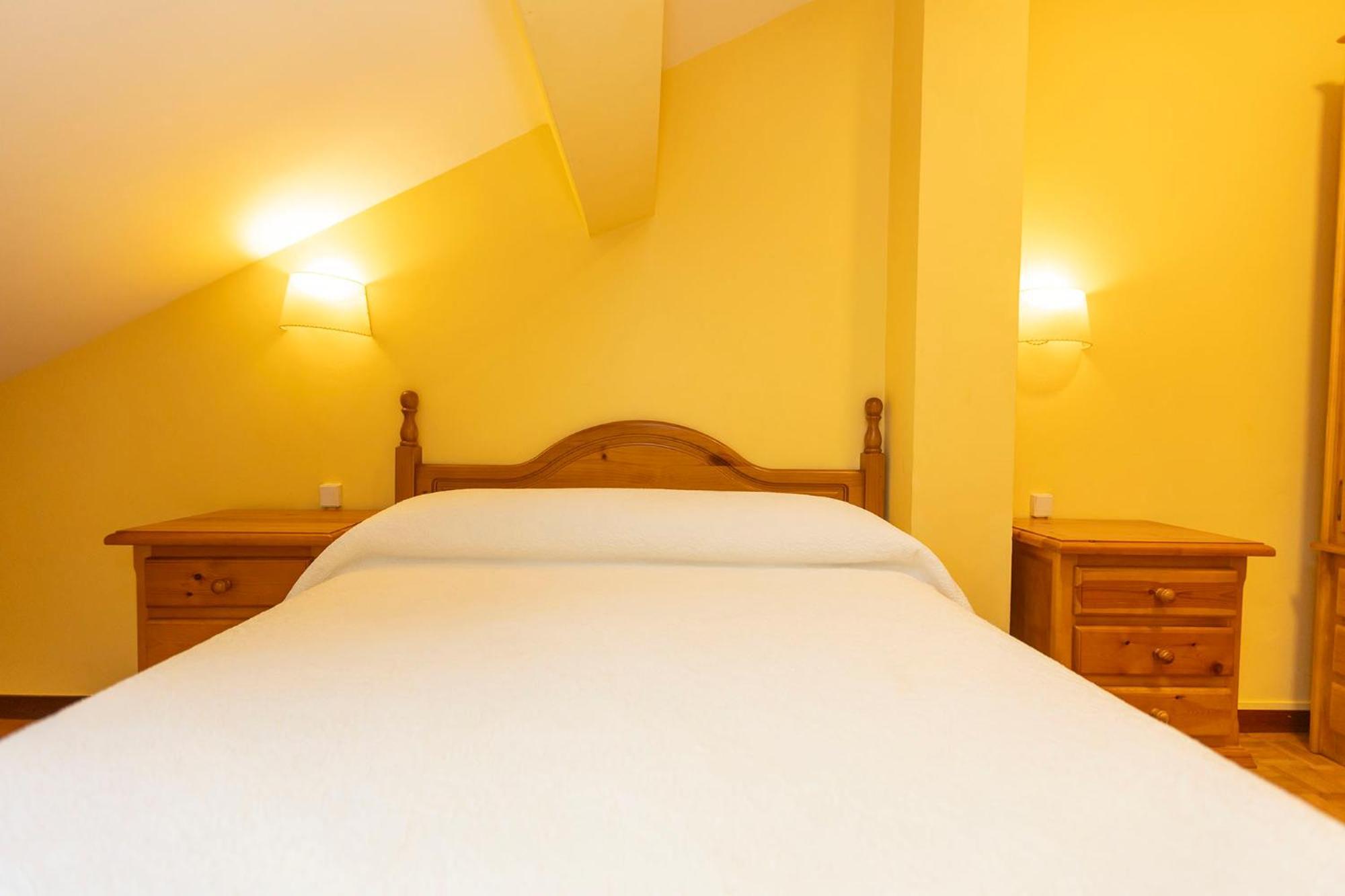Escuder Apartamentos Turisticos Ribadeo Exteriör bild
