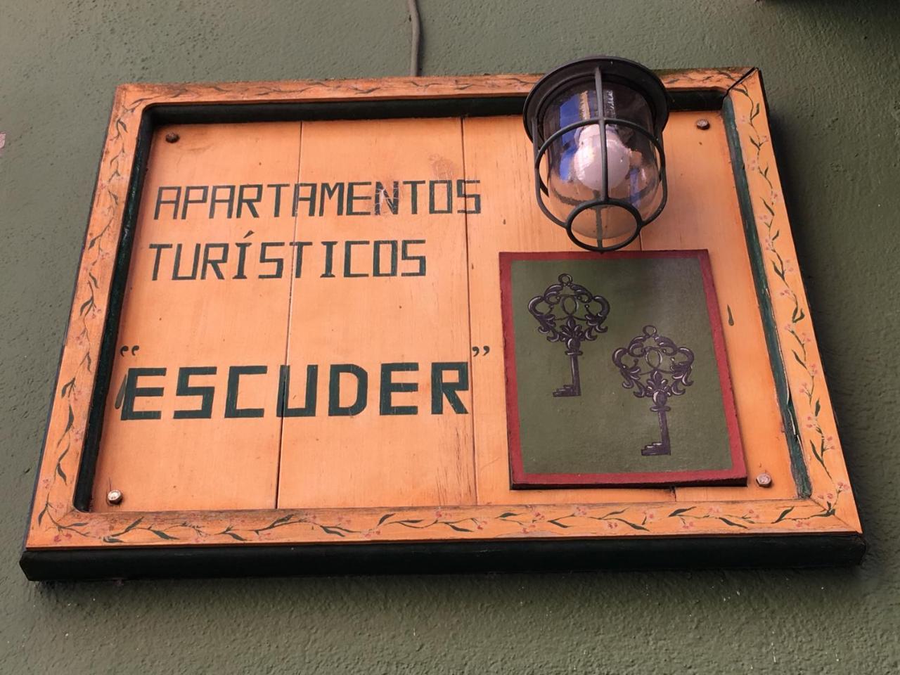 Escuder Apartamentos Turisticos Ribadeo Exteriör bild